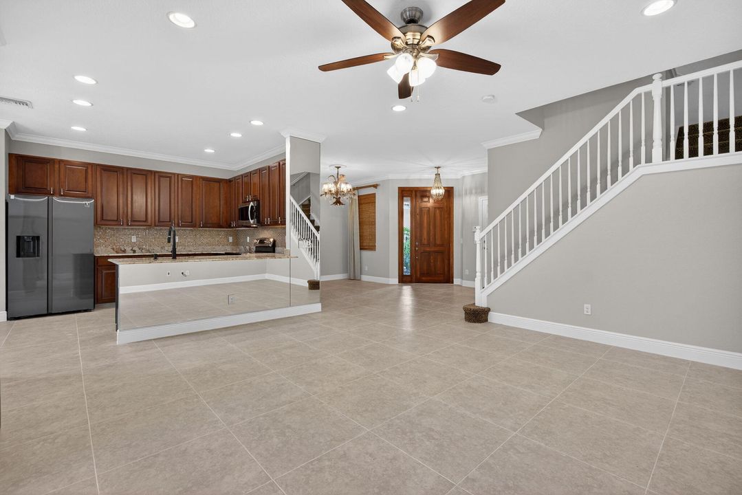 待售: $675,000 (3 贝兹, 2 浴室, 1939 平方英尺)