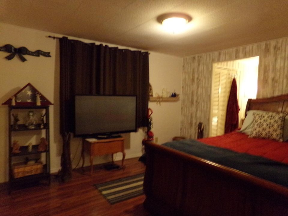 For Sale: $149,000 (2 beds, 2 baths, 960 Square Feet)