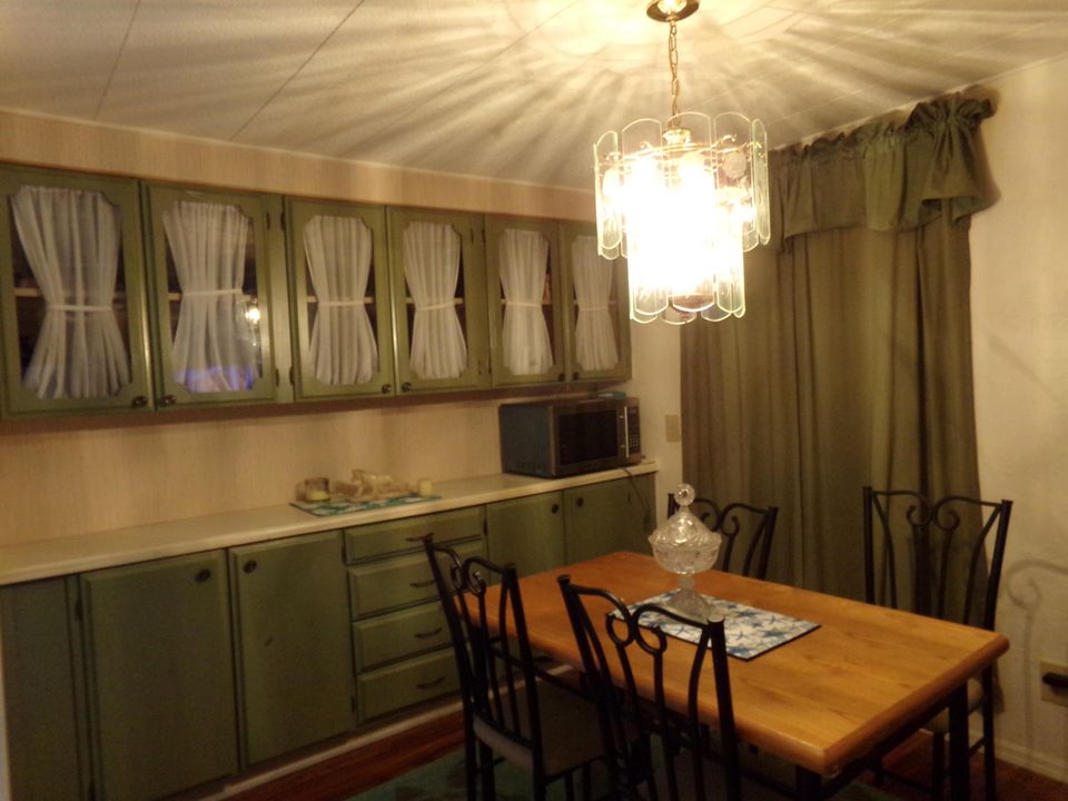 For Sale: $149,000 (2 beds, 2 baths, 960 Square Feet)