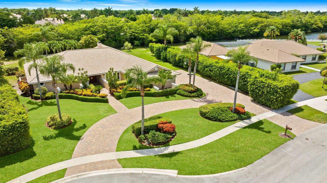 For Sale: $1,695,000 (4 beds, 3 baths, 3387 Square Feet)