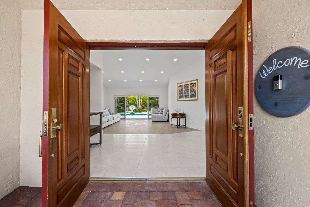 For Sale: $1,695,000 (4 beds, 3 baths, 3387 Square Feet)