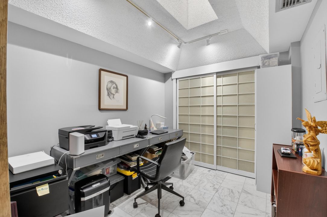 En Venta: $299,000 (2 camas, 2 baños, 1566 Pies cuadrados)