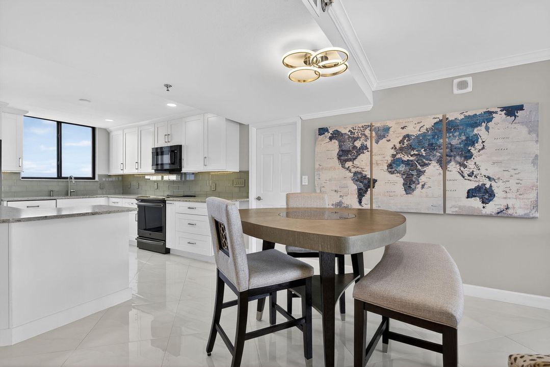 For Sale: $925,000 (2 beds, 2 baths, 1270 Square Feet)