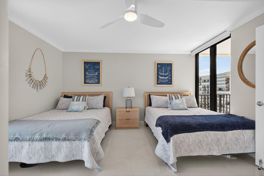 For Sale: $925,000 (2 beds, 2 baths, 1270 Square Feet)