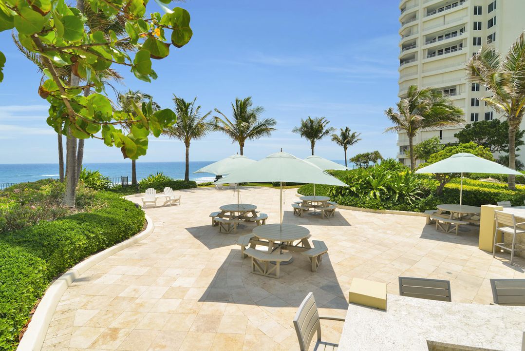 For Sale: $1,400,000 (2 beds, 2 baths, 1446 Square Feet)