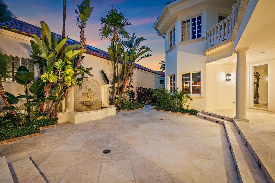 待售: $15,300,000 (5 贝兹, 6 浴室, 6152 平方英尺)