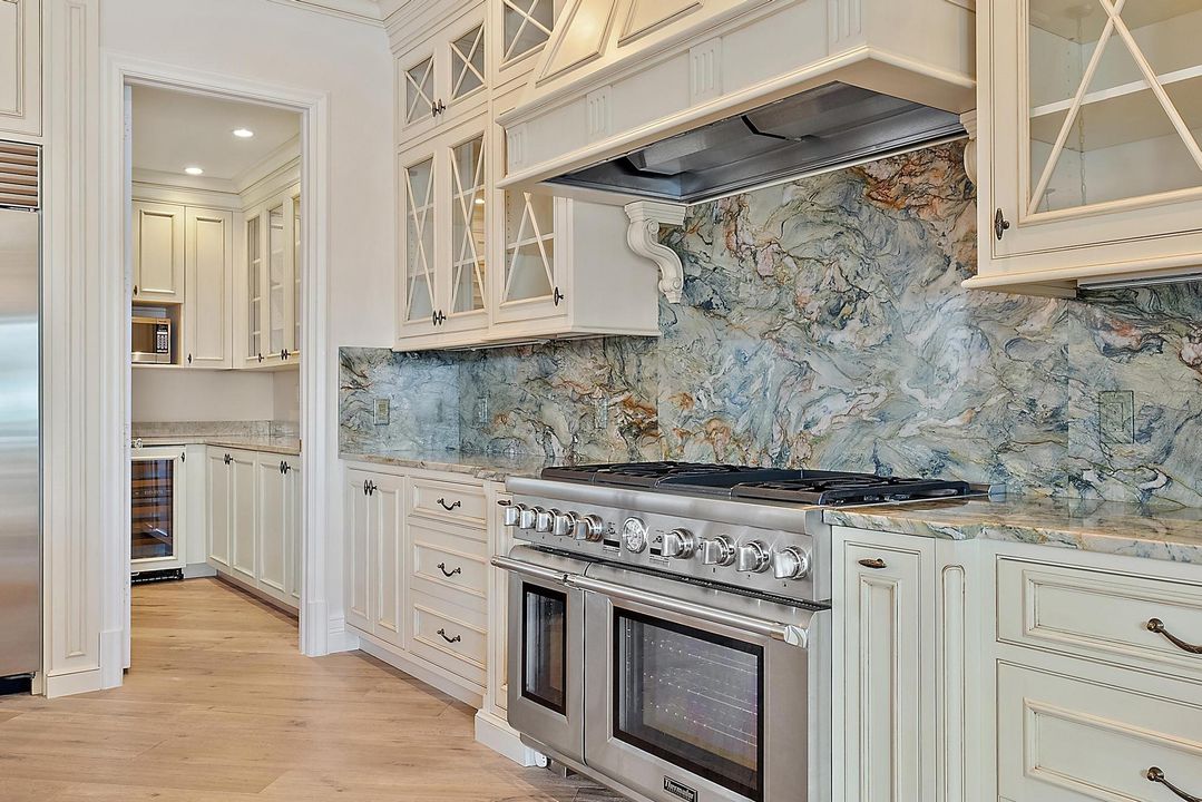 待售: $15,300,000 (5 贝兹, 6 浴室, 6152 平方英尺)