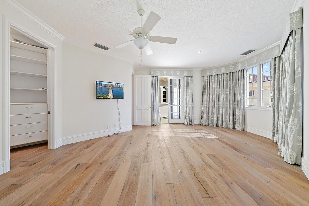 待售: $15,300,000 (5 贝兹, 6 浴室, 6152 平方英尺)