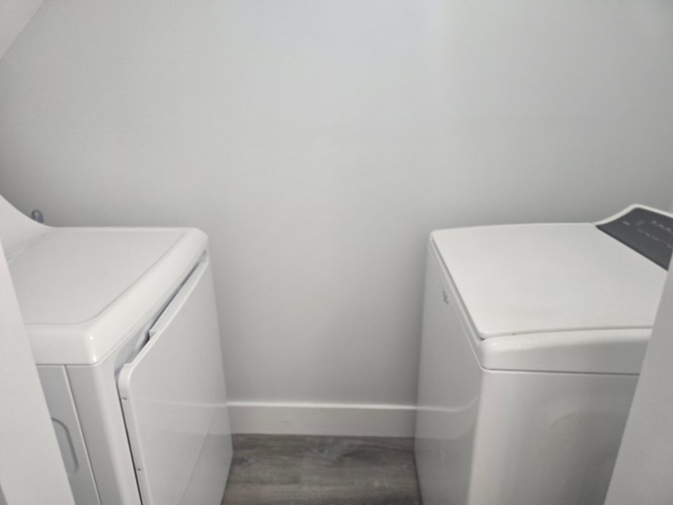 На продажу: $334,900 (2 спален, 2 ванн, 1313 Квадратных фут)