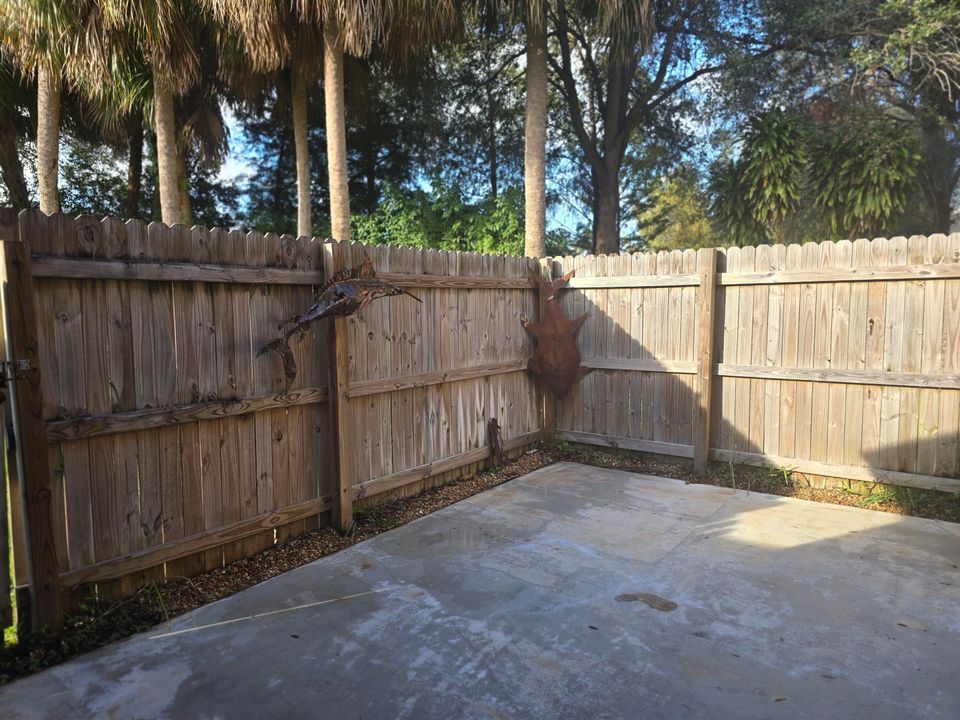 На продажу: $334,900 (2 спален, 2 ванн, 1313 Квадратных фут)