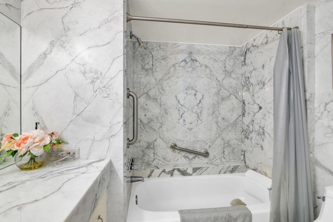 For Sale: $1,400,000 (2 beds, 2 baths, 1446 Square Feet)