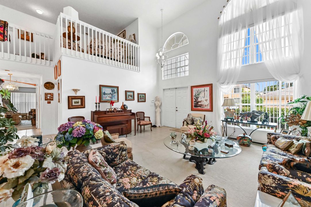 For Sale: $730,000 (5 beds, 3 baths, 3319 Square Feet)