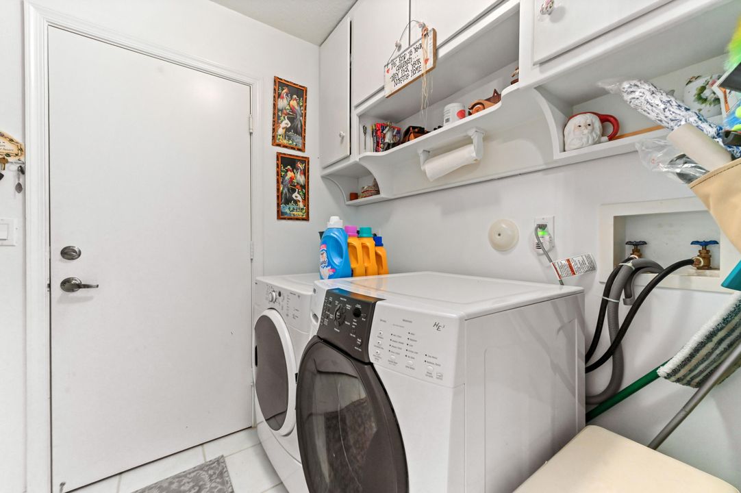 For Sale: $730,000 (5 beds, 3 baths, 3319 Square Feet)