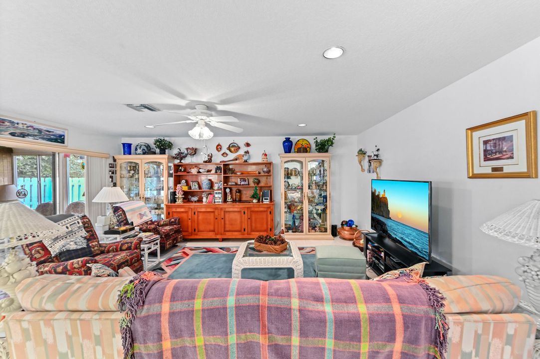 For Sale: $730,000 (5 beds, 3 baths, 3319 Square Feet)