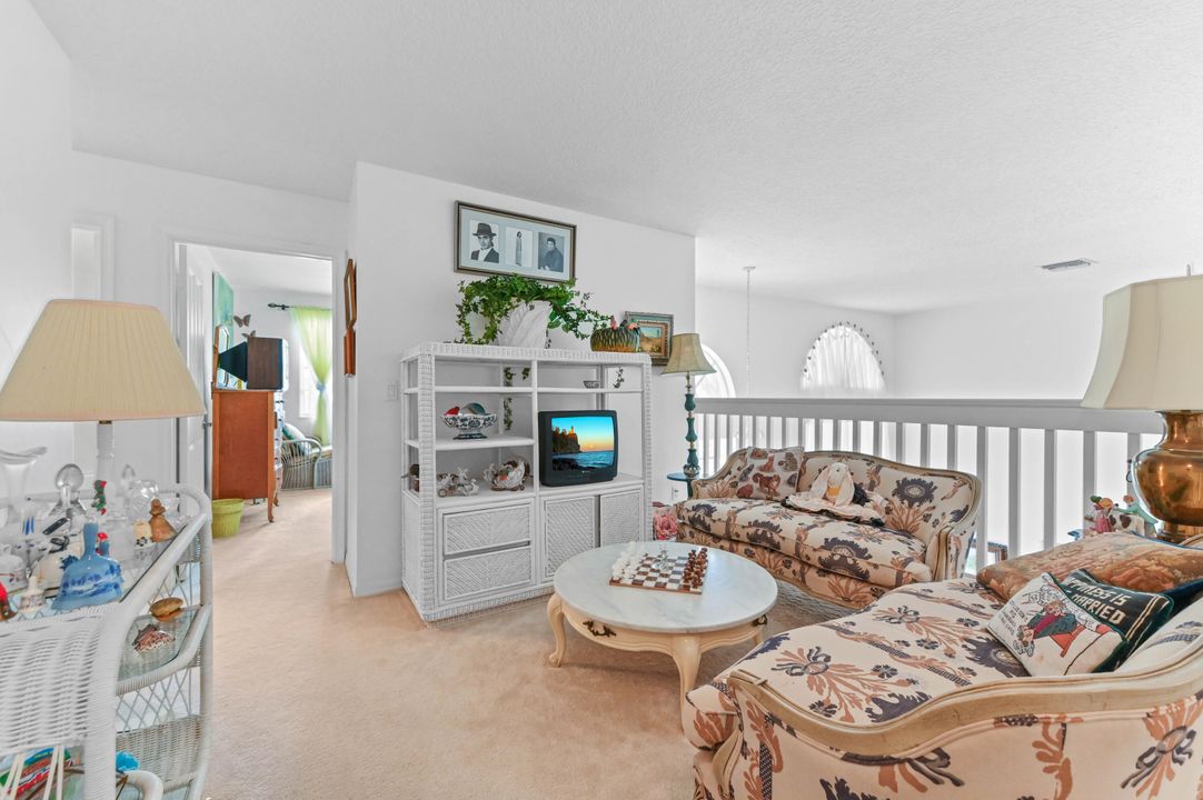 For Sale: $730,000 (5 beds, 3 baths, 3319 Square Feet)