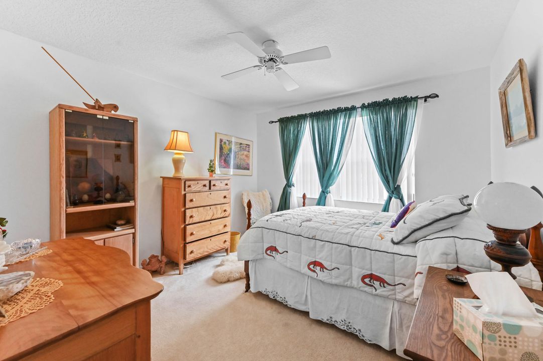 For Sale: $730,000 (5 beds, 3 baths, 3319 Square Feet)