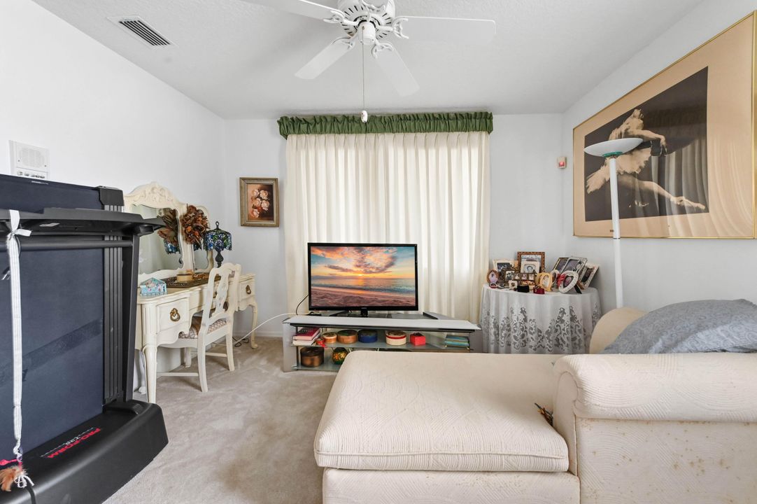 For Sale: $730,000 (5 beds, 3 baths, 3319 Square Feet)