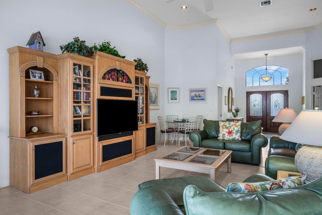 For Sale: $1,650,000 (3 beds, 3 baths, 2616 Square Feet)