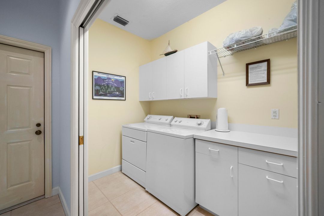 For Sale: $1,650,000 (3 beds, 3 baths, 2616 Square Feet)