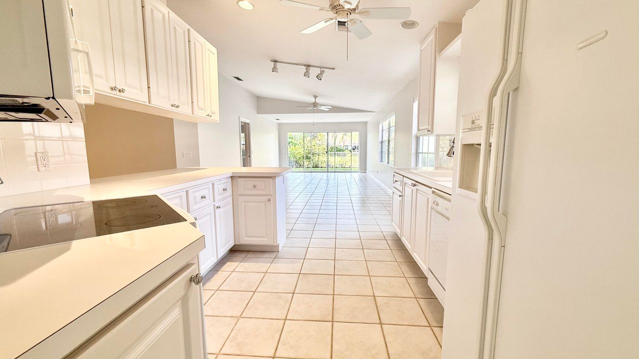 For Sale: $409,900 (2 beds, 2 baths, 1680 Square Feet)