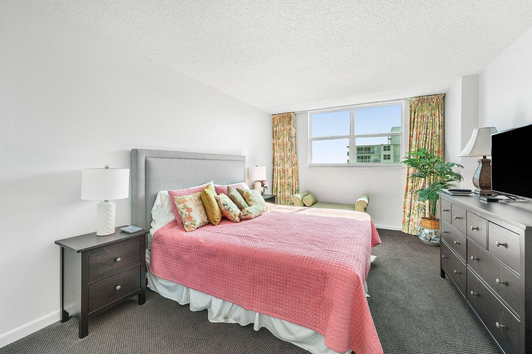 出租: $2,200 (1 贝兹, 1 浴室, 785 平方英尺)