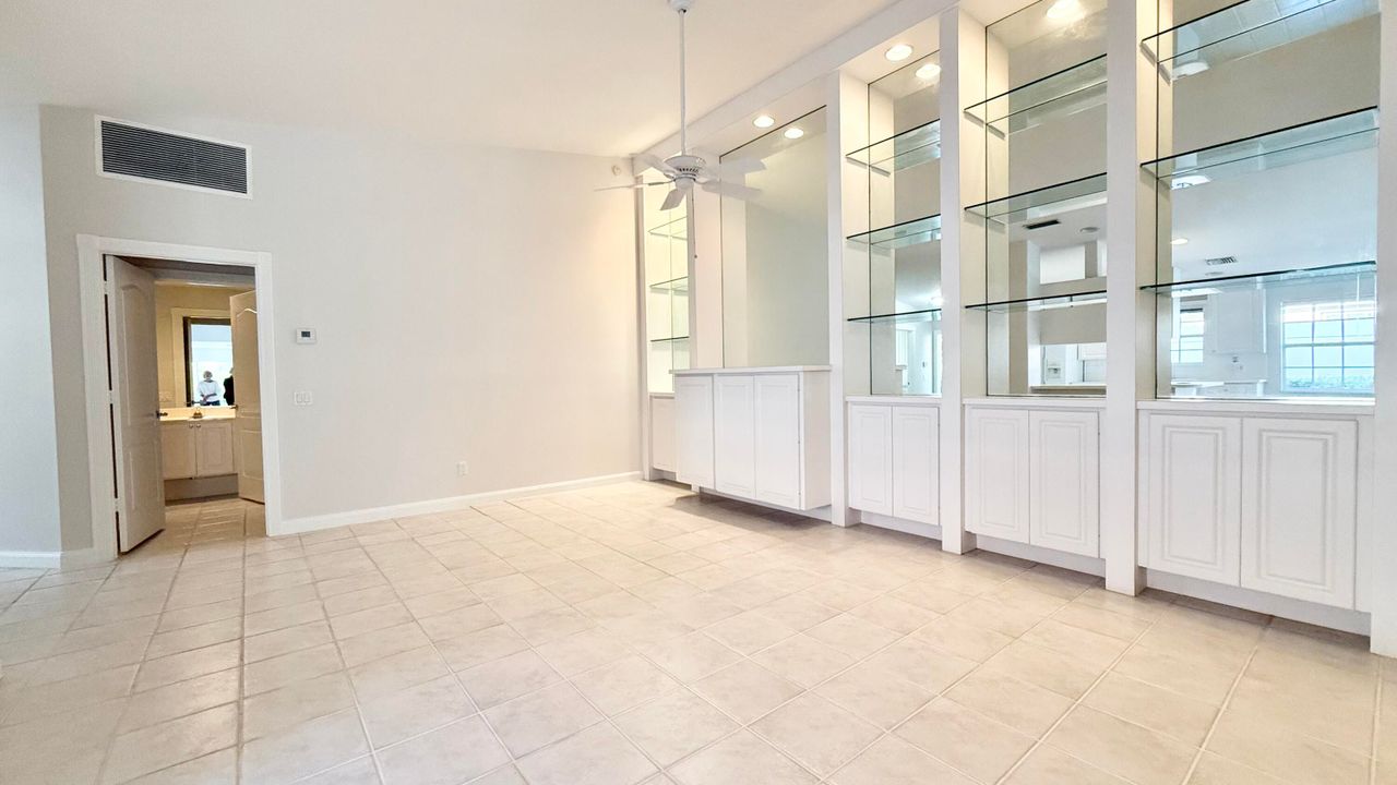 For Sale: $409,900 (2 beds, 2 baths, 1680 Square Feet)