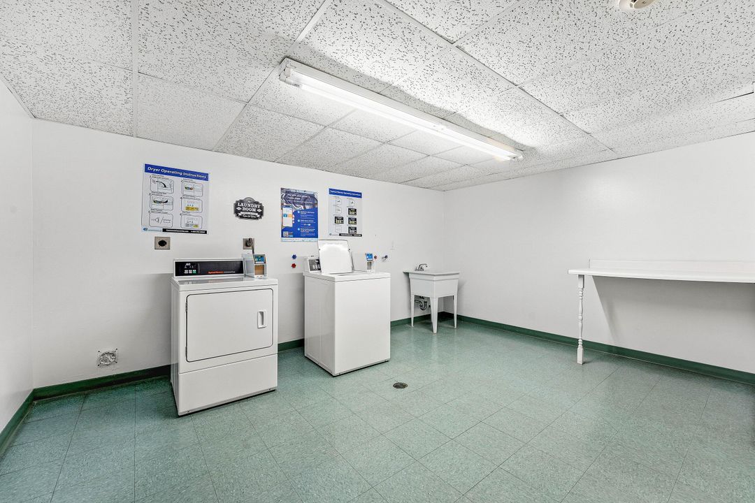 出租: $2,200 (1 贝兹, 1 浴室, 785 平方英尺)