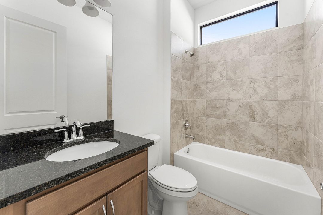 En Venta: $749,000 (3 camas, 3 baños, 2554 Pies cuadrados)