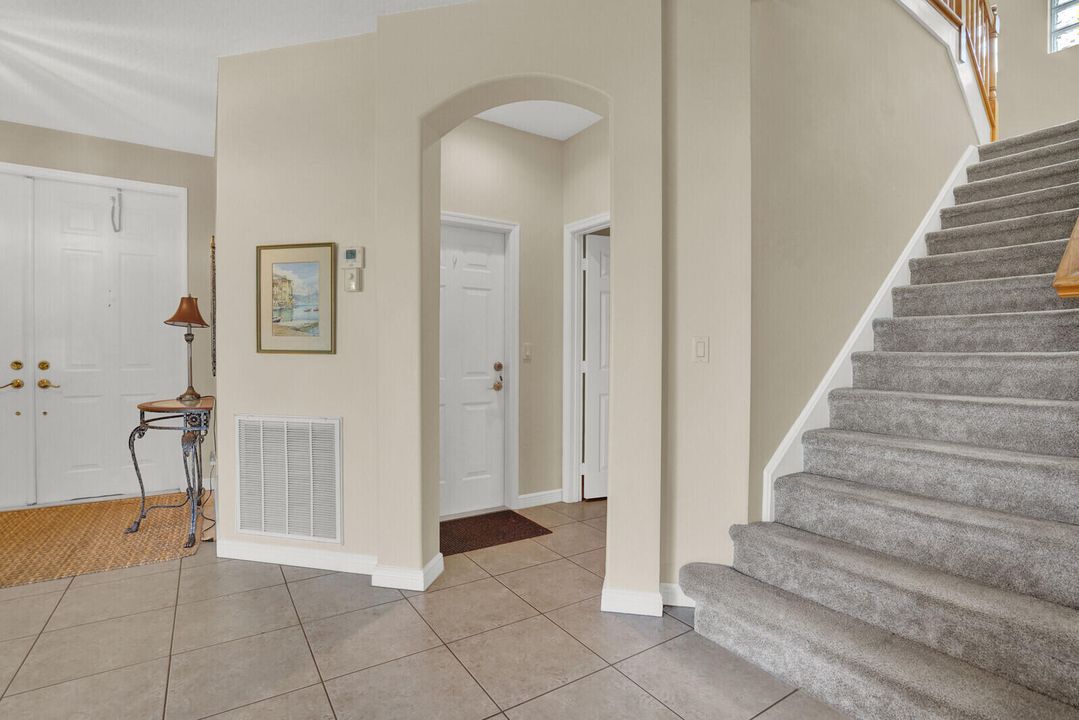 For Sale: $900,000 (5 beds, 3 baths, 3635 Square Feet)