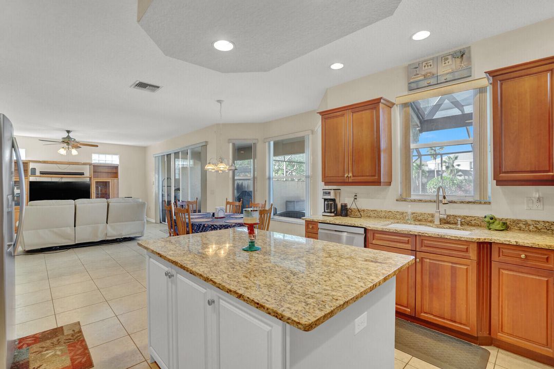 For Sale: $900,000 (5 beds, 3 baths, 3635 Square Feet)