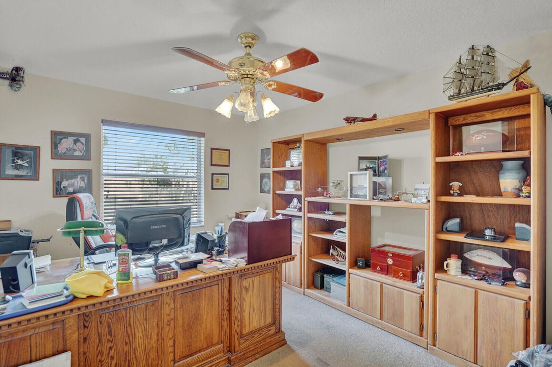 For Sale: $900,000 (5 beds, 3 baths, 3635 Square Feet)