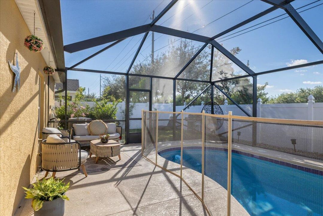 En Venta: $455,000 (4 camas, 2 baños, 1935 Pies cuadrados)