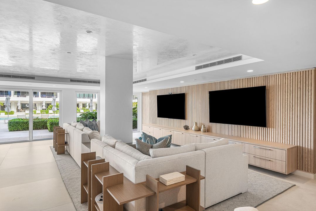 For Sale: $1,595,000 (3 beds, 3 baths, 1834 Square Feet)