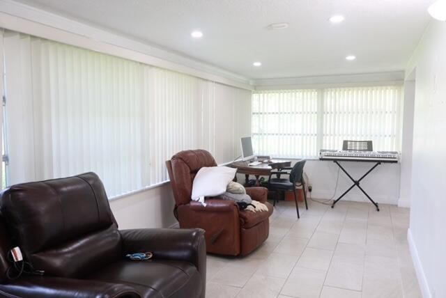 En Venta: $390,000 (3 camas, 2 baños, 1383 Pies cuadrados)