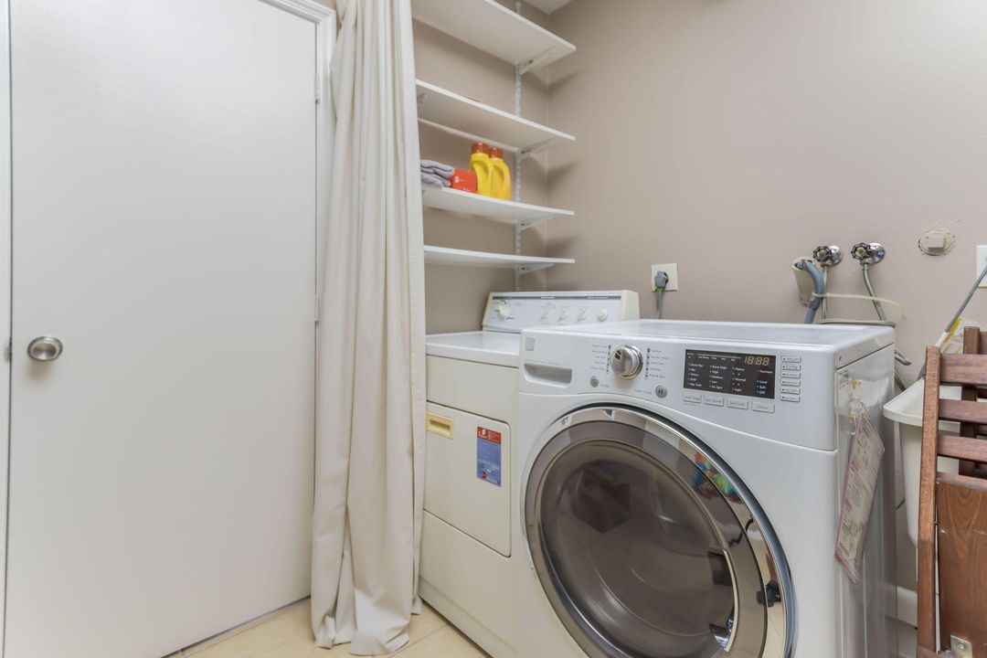 В аренду: $6,000 (3 спален, 2 ванн, 2268 Квадратных фут)