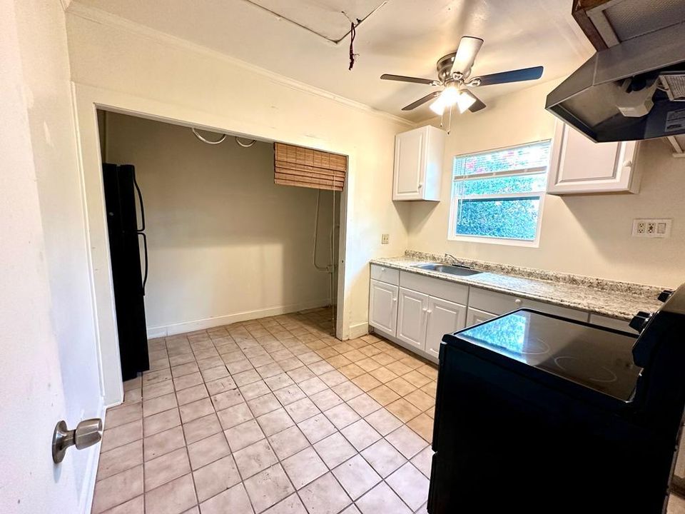 En Renta: $1,800 (3 camas, 1 baños, 925 Pies cuadrados)