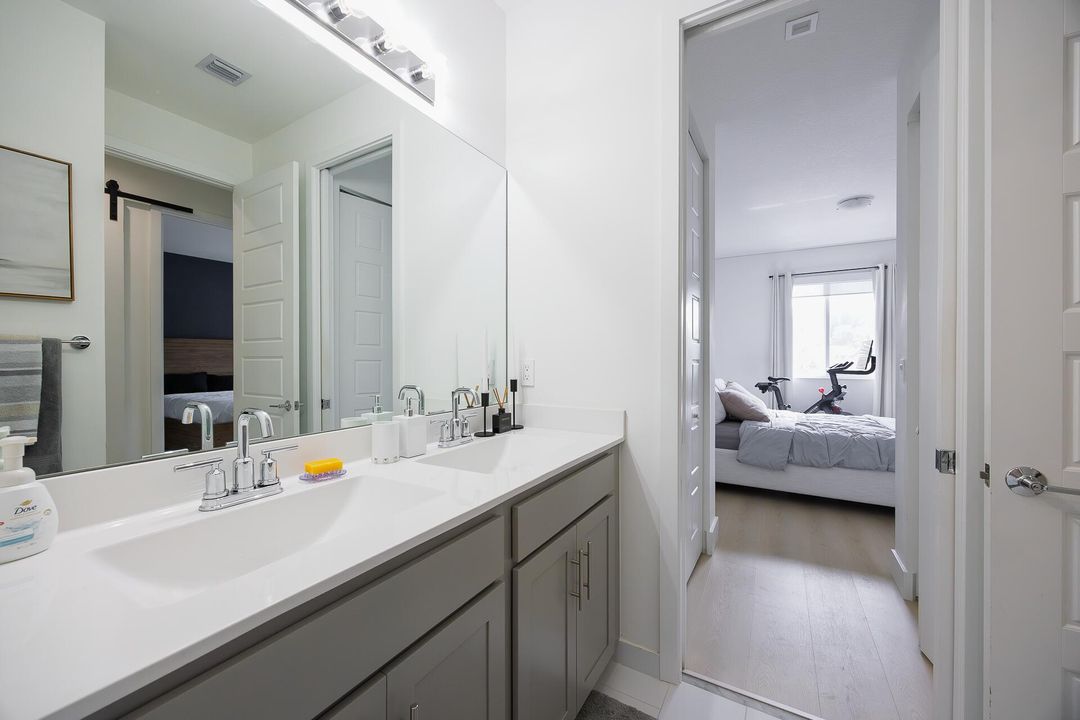 待售: $549,000 (3 贝兹, 3 浴室, 1958 平方英尺)