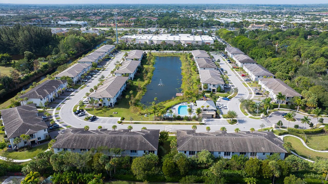 待售: $549,000 (3 贝兹, 3 浴室, 1958 平方英尺)