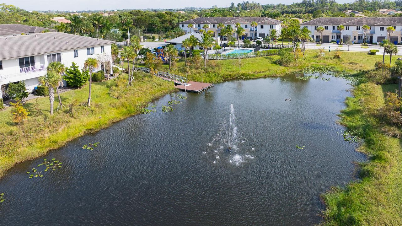 待售: $549,000 (3 贝兹, 3 浴室, 1958 平方英尺)