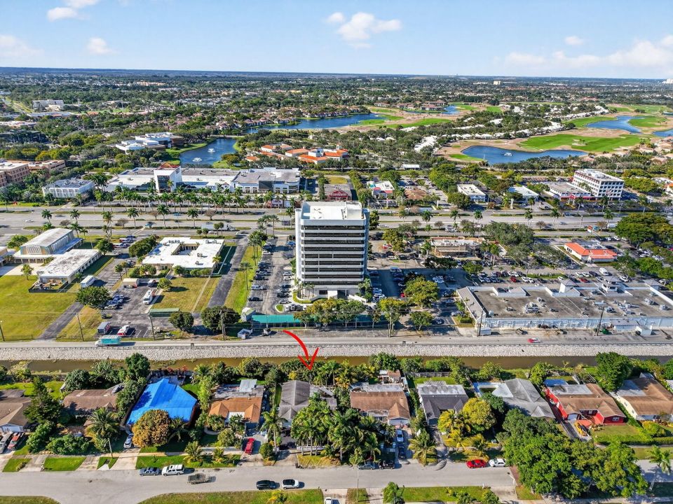 For Sale: $495,000 (3 beds, 2 baths, 2063 Square Feet)