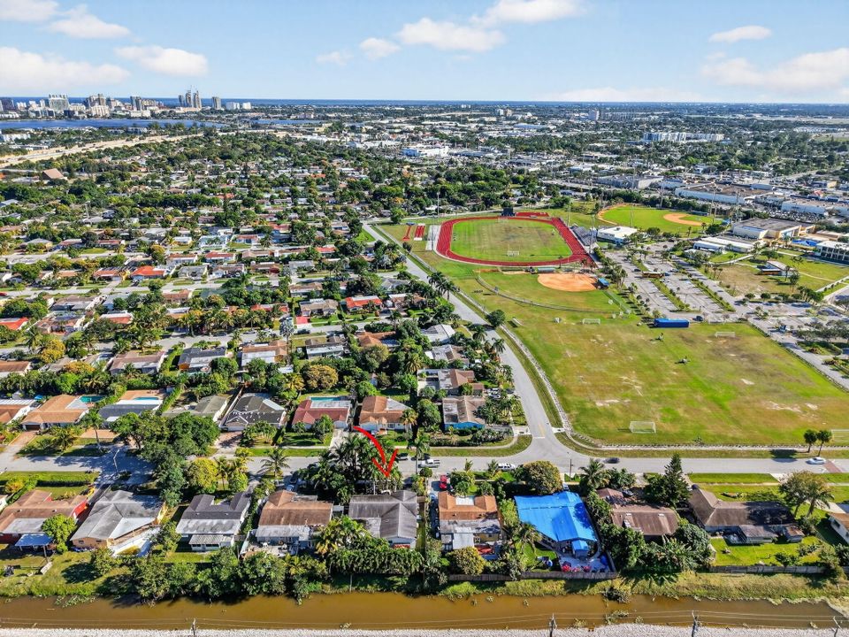 For Sale: $495,000 (3 beds, 2 baths, 2063 Square Feet)