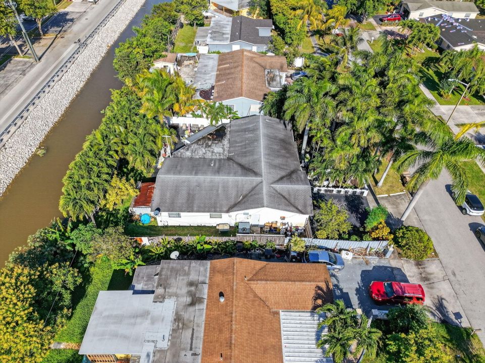 For Sale: $495,000 (3 beds, 2 baths, 2063 Square Feet)