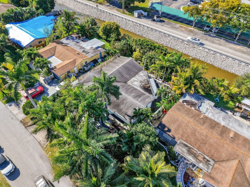 For Sale: $495,000 (3 beds, 2 baths, 2063 Square Feet)