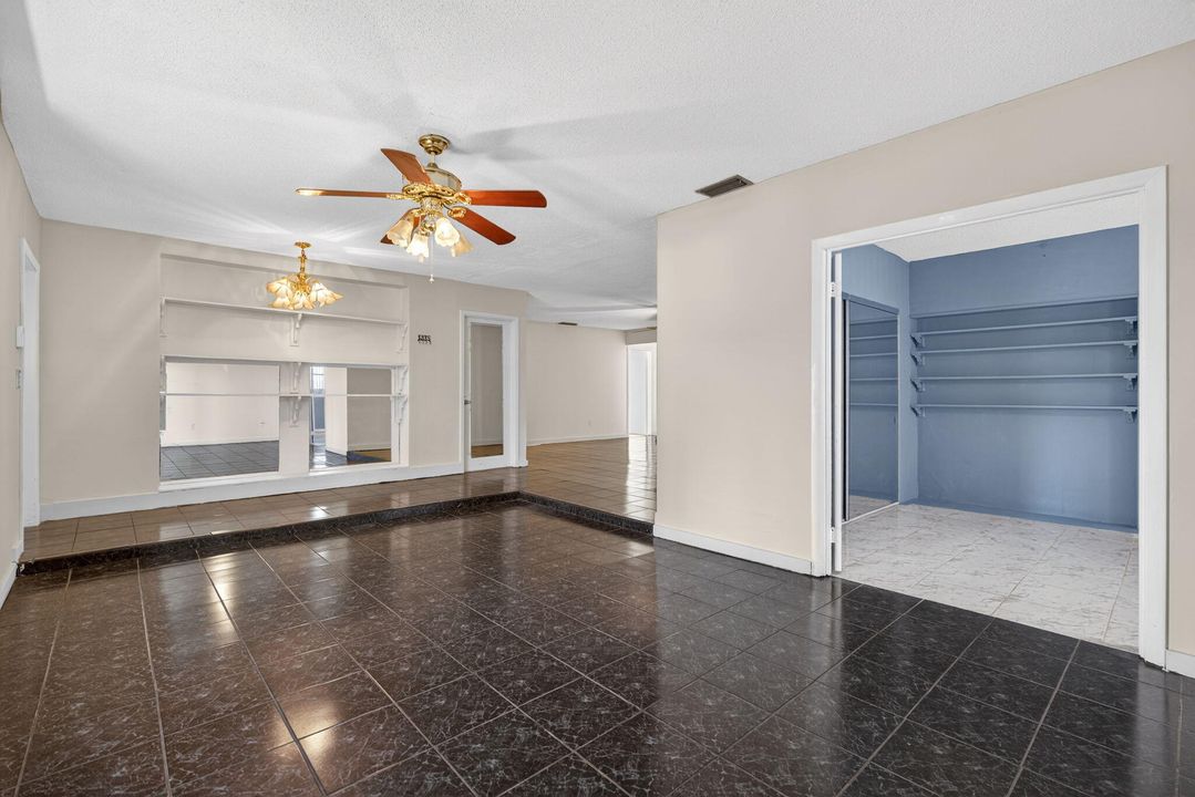 For Sale: $495,000 (3 beds, 2 baths, 2063 Square Feet)