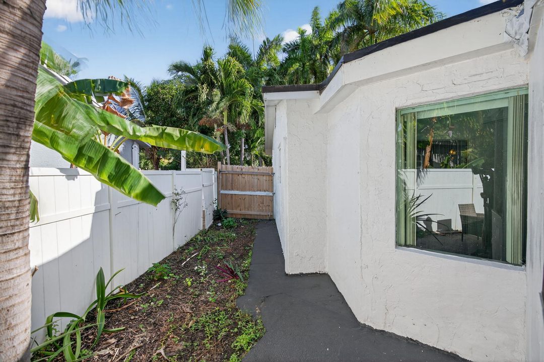 For Sale: $495,000 (3 beds, 2 baths, 2063 Square Feet)