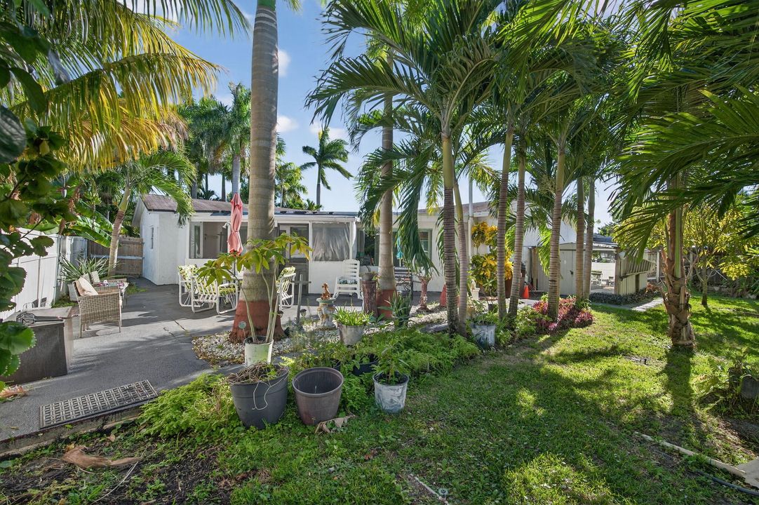 For Sale: $495,000 (3 beds, 2 baths, 2063 Square Feet)