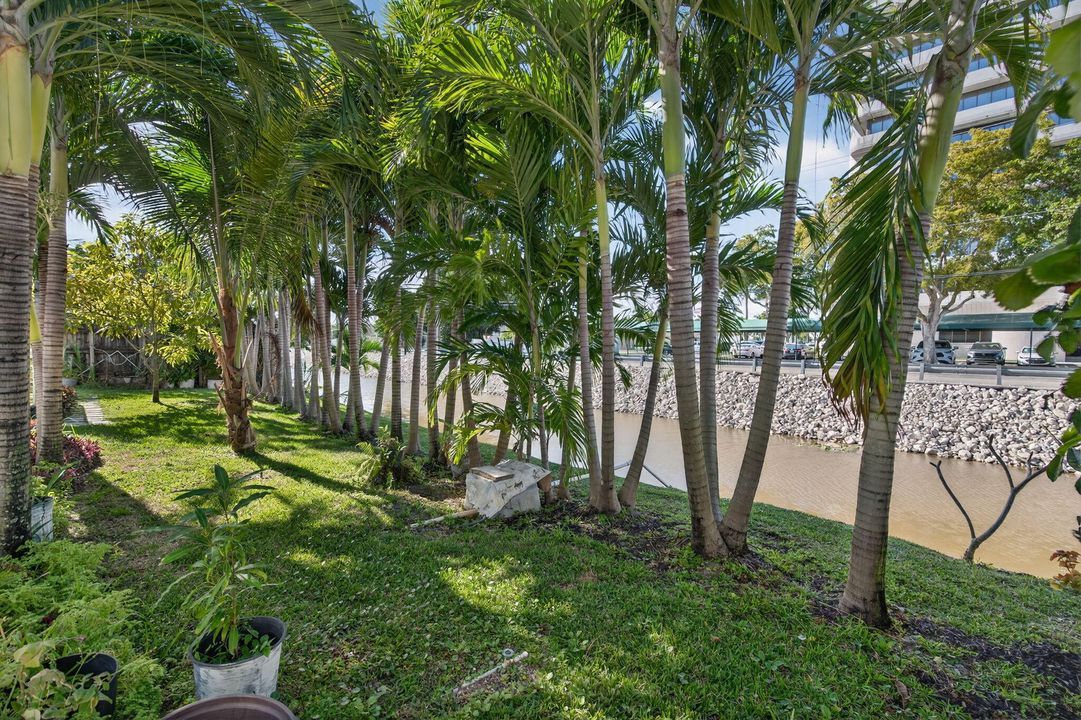 For Sale: $495,000 (3 beds, 2 baths, 2063 Square Feet)