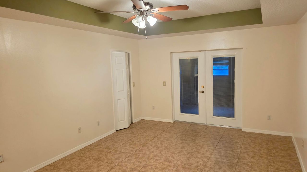 For Sale: $525,000 (4 beds, 3 baths, 2637 Square Feet)