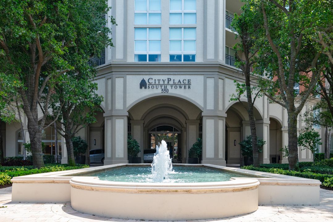 For Rent: $6,725 (2 beds, 2 baths, 1582 Square Feet)