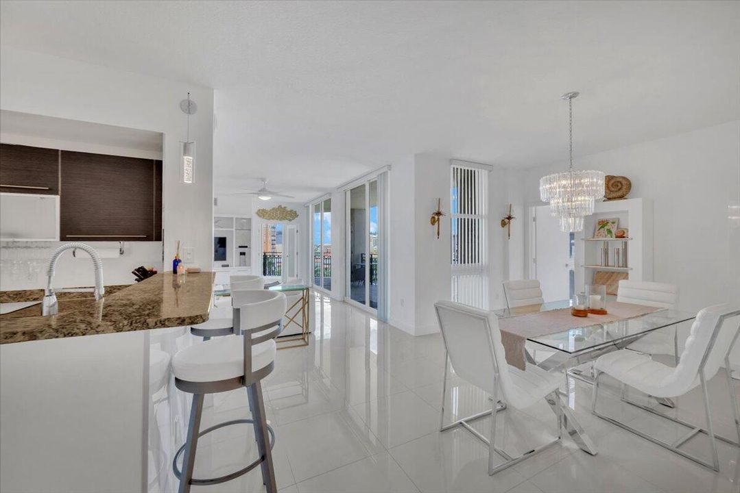 For Rent: $6,725 (2 beds, 2 baths, 1582 Square Feet)